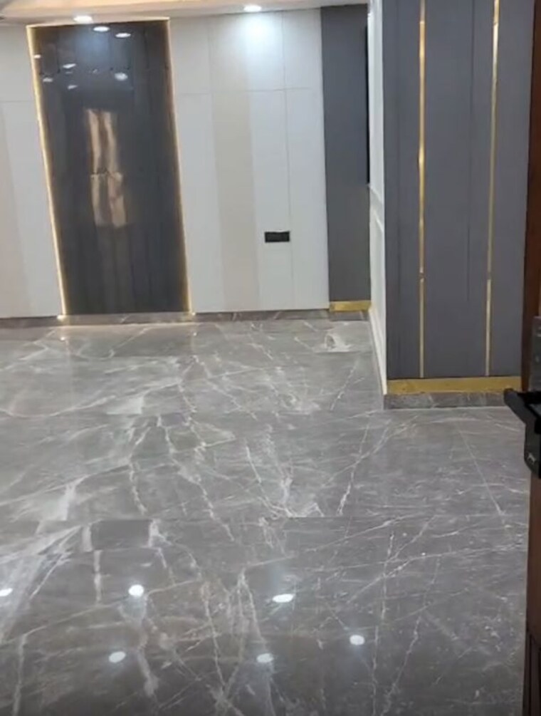 Room, palam vihar 3 Bedroom 270 Sq.Yd. Builder Floor In Palam Vihar Gurgaon 10618542