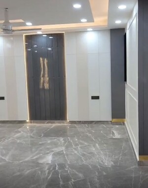 Building Lobby in 3 BHK Builder Floor at Palam Vihar – for Sale