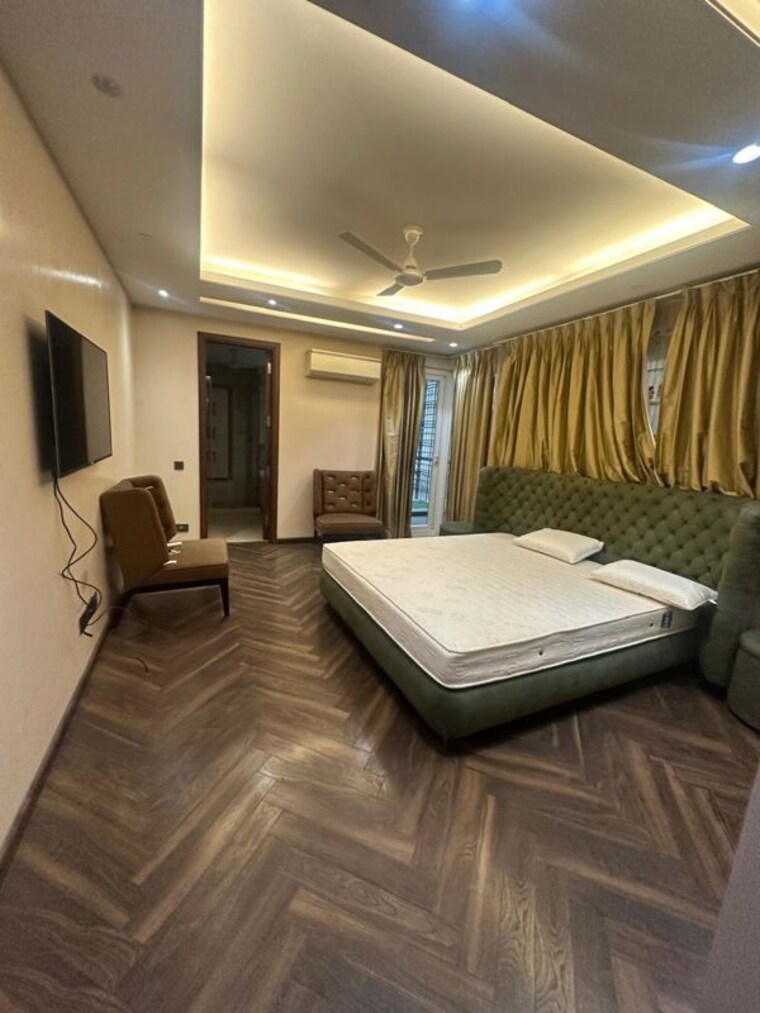 Bedroom, greater kailash i 4 Bedroom 300 Sq.Yd. Builder Floor In Greater Kailash I Delhi 10618549
