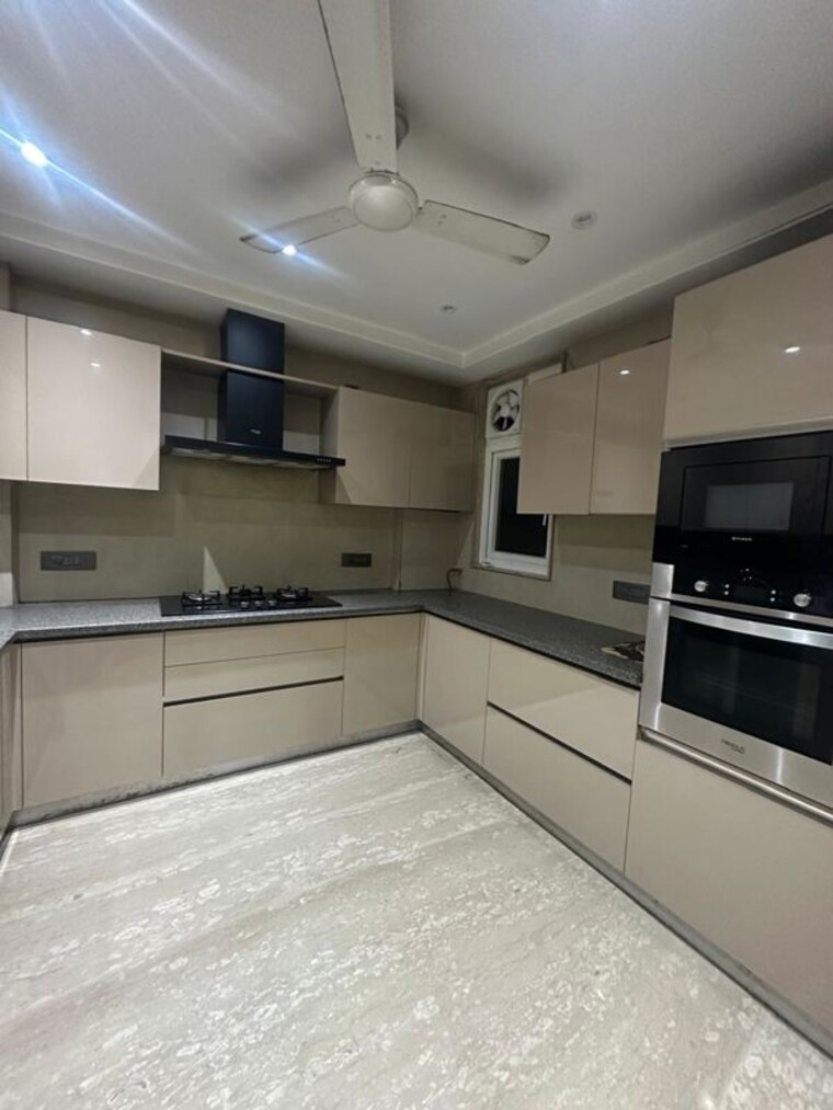 Kitchen, greater kailash i 4 Bedroom 300 Sq.Yd. Builder Floor In Greater Kailash I Delhi 10618549