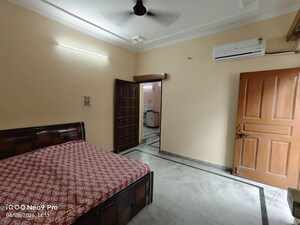 Bedroom in 3 BHK Builder Floor at Sector 21 – for Rent