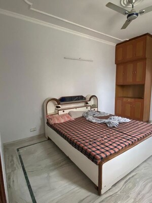 1 RK Builder Floor For Rent in Sector 22