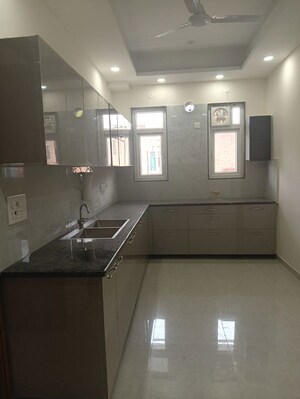Kitchen in 2 BHK Builder Floor at Sector 22 – for Rent
