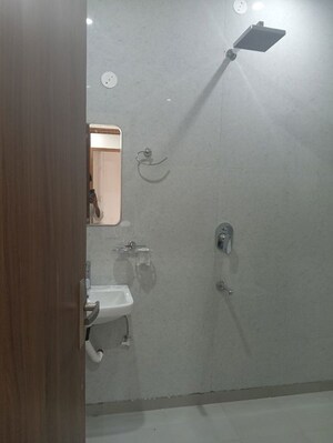 Bathroom in 2 BHK Builder Floor at Sector 22 – for Rent