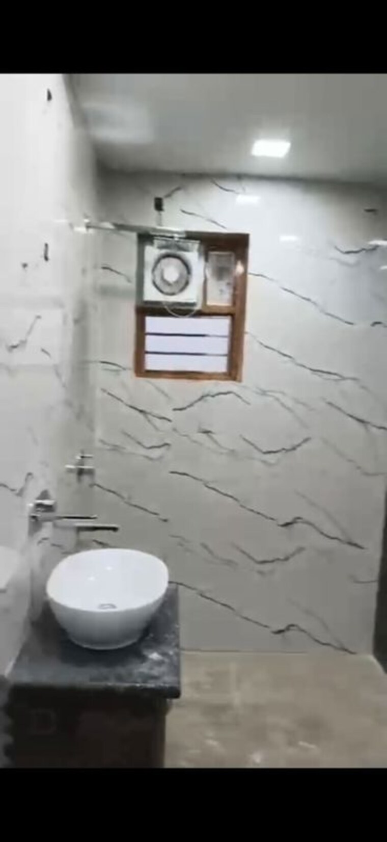 Bathroom, green fields colony 4 Bedroom 400 Sq.Yd. Builder Floor In Green Fields Colony Faridabad 10618573