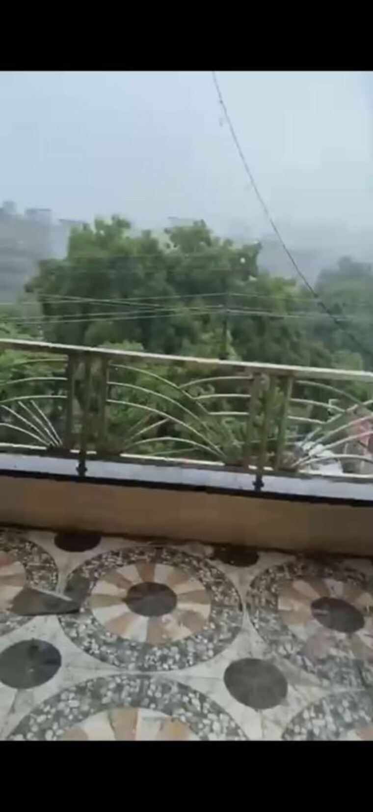 Balcony, green fields colony 4 Bedroom 400 Sq.Yd. Builder Floor In Green Fields Colony Faridabad 10618573