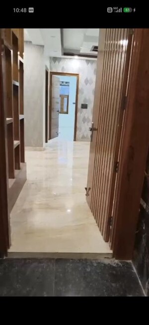 Building Lobby in 4 BHK Builder Floor at Green Fields Colony – for Rent