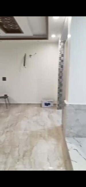 Bathroom in 4 BHK Builder Floor at Green Fields Colony – for Rent