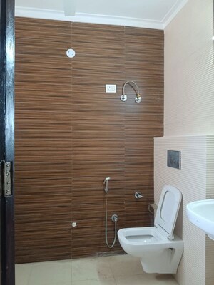 Bathroom in 4 BHK Builder Floor at Green Fields Colony – for Rent