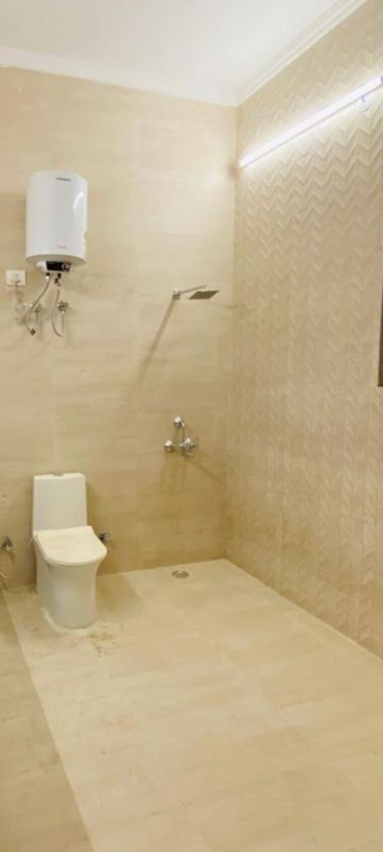 Bathroom, sector 44 4 Bedroom 4000 Sq.Ft. Independent House In Sector 44 Noida 10618580