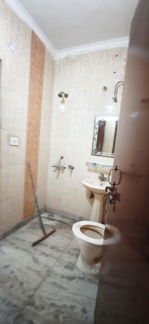 Bathroom in 3 BHK Builder Floor at Green Fields Colony – for Rent
