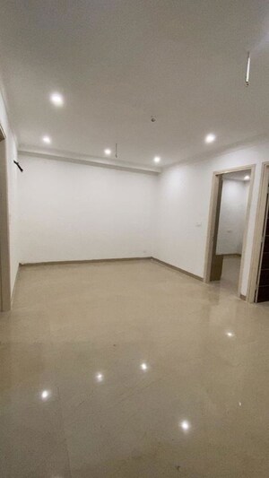 3 BHK Apartment For Rent in NK Savitry Enclave, Vip Road