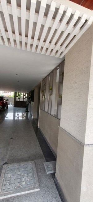 Building Lobby in 4 BHK Builder Floor at Green Fields Colony – for Rent
