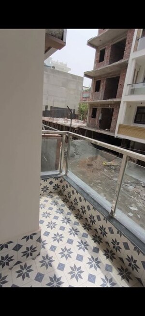 Balcony in 3 BHK Builder Floor at Green Fields Colony – for Rent