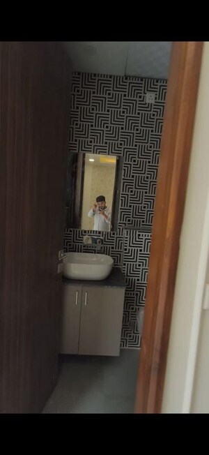 Bathroom in 3 BHK Builder Floor at Green Fields Colony – for Rent