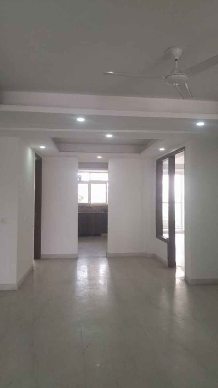 undefined, unitech-south-city-ii 3 Bedroom 1650 Sq.Ft. Builder Floor In Sector 50 Gurgaon 10618609