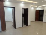 2.5 BHK + Extra Room 1670 Sq.Ft. Apartment in VVIP Mangal