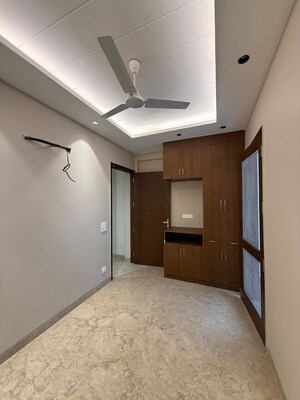 Room in 2 BHK Builder Floor at Kalkaji – for Rent