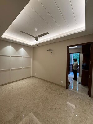 Room in 2 BHK Builder Floor at Kalkaji – for Rent