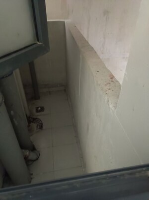 Bathroom in 3 BHK Apartment at Raymond The Address, Pokhran Road No Two – for Sale