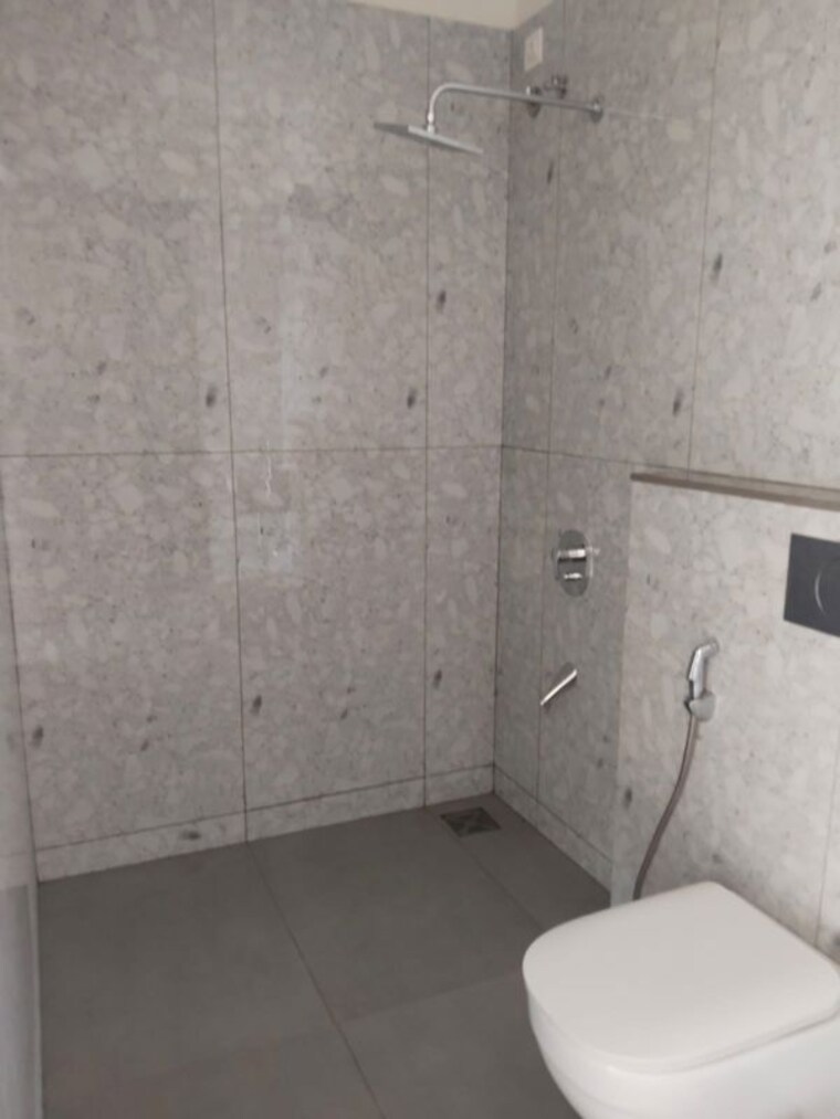 Bathroom, raymond-the-invictus-by-gs 3 Bedroom 1100 Sq.Ft. Apartment In Pokhran Road No One Thane 10618651