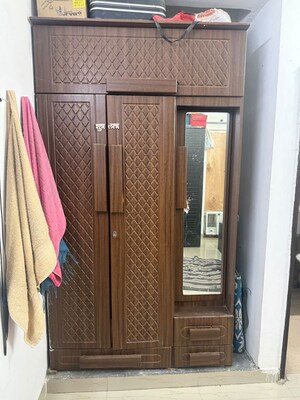 Building Lobby in 2.5 BHK Apartment at Nimbus Express Park View - II, Chi V Greater Noida – for Sale