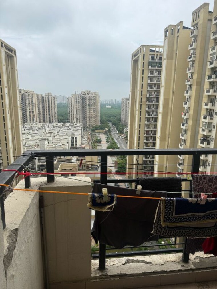 Exterior View, nimbus-express-park-view-ii 2.5 Bedroom 1114 Sq.Ft. Apartment In Chi V Greater Noida Greater Noida 10618644