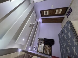 Bedroom in 3 BHK Builder Floor at Dwarka Mor – for Rent