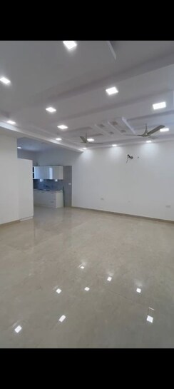 3 BHK Builder Floor For Rent in Green Fields Colony