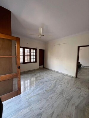 Room in 3.5 BHK Builder Floor at Hrbr Layout – for Sale