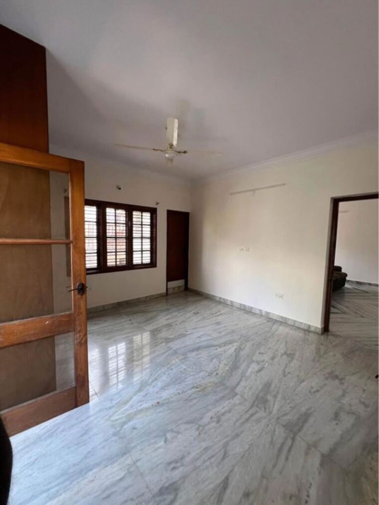 Room, hrbr layout 3.5 Bedroom 2050 Sq.Ft. Builder Floor In Hrbr Layout Bangalore 10618675