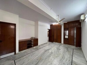 Room in 3.5 BHK Builder Floor at Hrbr Layout – for Sale