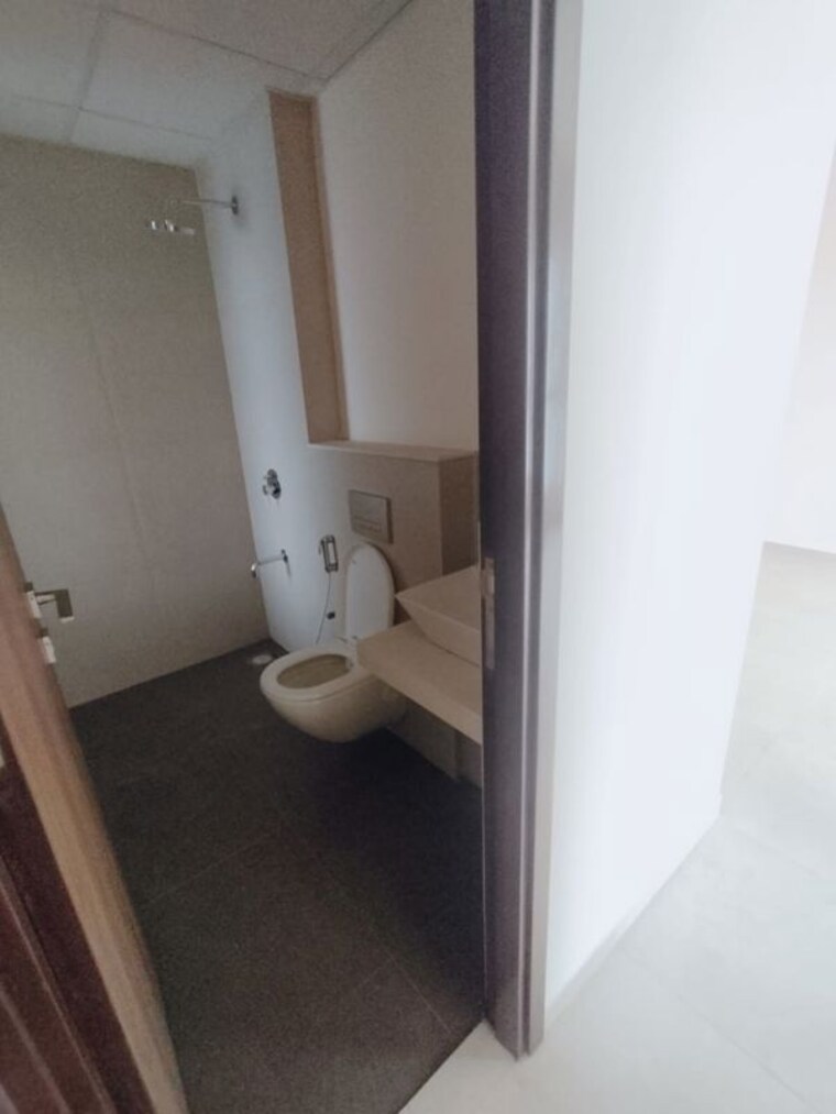 Bathroom, piramal-vaikunth-vijit 2 Bedroom 708 Sq.Ft. Apartment In Balkum Pada Thane 10618689
