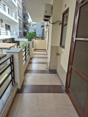 Balcony in 3 BHK Builder Floor at Sector 46 – for Rent