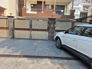 3 BHK Builder Floor – Exterior View View at Sector 46 - for Rent