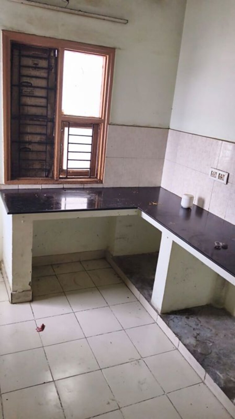 Kitchen, gomti nagar 3.5 Bedroom 1750 Sq.Ft. Apartment In Gomti Nagar Lucknow 10618716