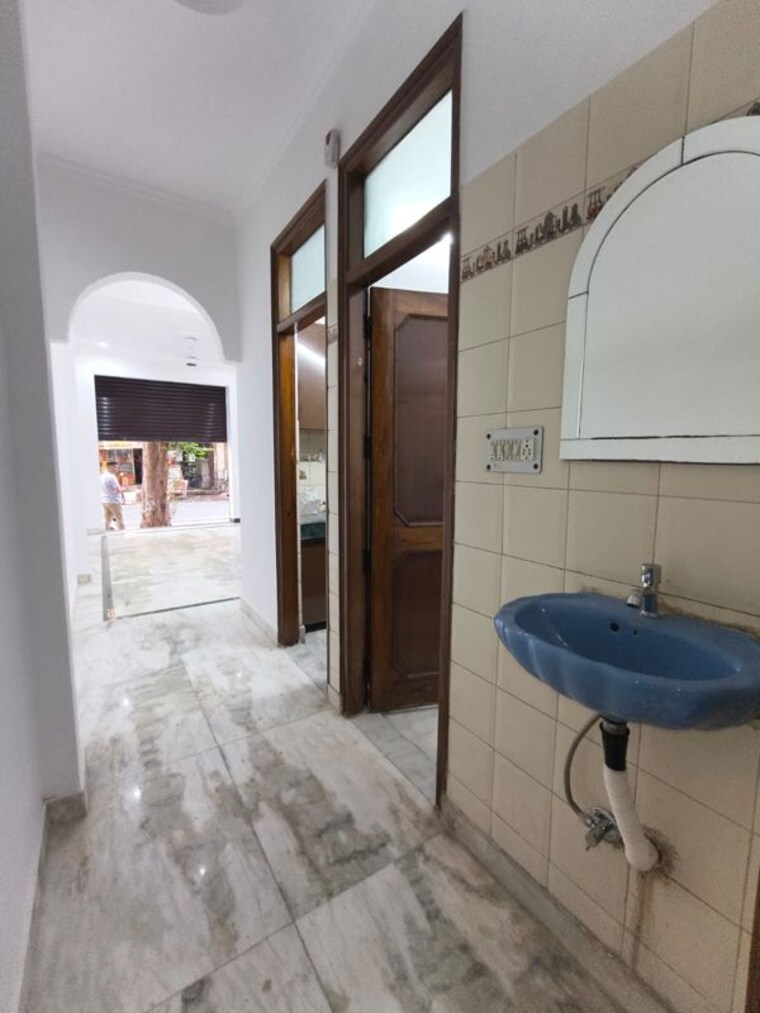 undefined, rohini sector 11 Commercial Office Space 48 Sq.Mt. In Rohini Sector 11 Delhi 10618719