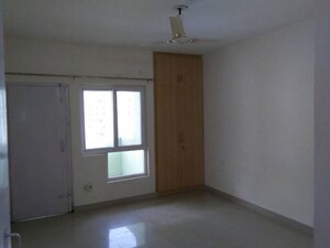 3.5 BHK Apartment For Rent in Amar Shaheed Path