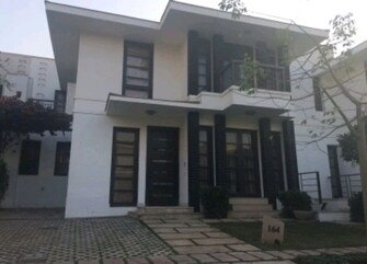 5 BHK + Servant Room,Store Room 750 Sq.Yd. Villa in Vipul Tatvam Villas