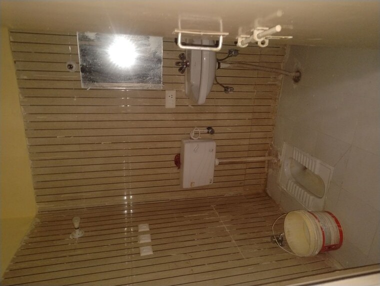 Bathroom, sector 4 2.5 Bedroom 1250 Sq.Ft. Apartment In Sector 4 Lucknow 10618729