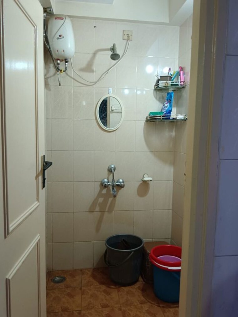 Bathroom, hiranandani-estate-oyster 1 Bedroom 420 Sq.Ft. Apartment In Ghodbunder Road Thane 10618731