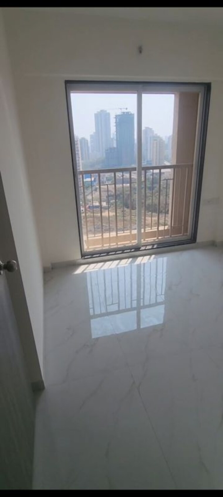 Room, metropolis-bayside 1 Bedroom 360 Sq.Ft. Apartment In Kasarvadavali Thane 10618733