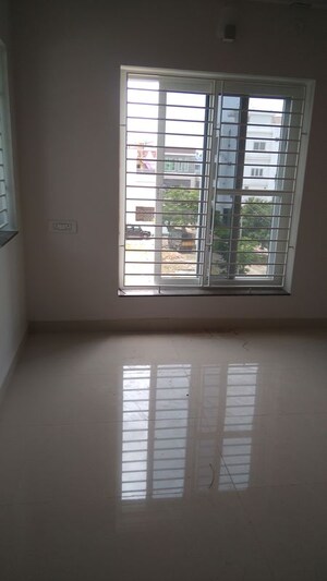 Room in 2 BHK Builder Floor at VGN Brent Park, Ambattur – for Rent