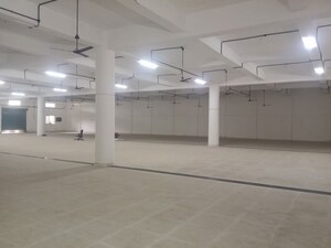  Warehouse For Rent in Chavindra