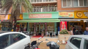  Shop – Exterior View View at Ashok Towers, Parel - for Rent
