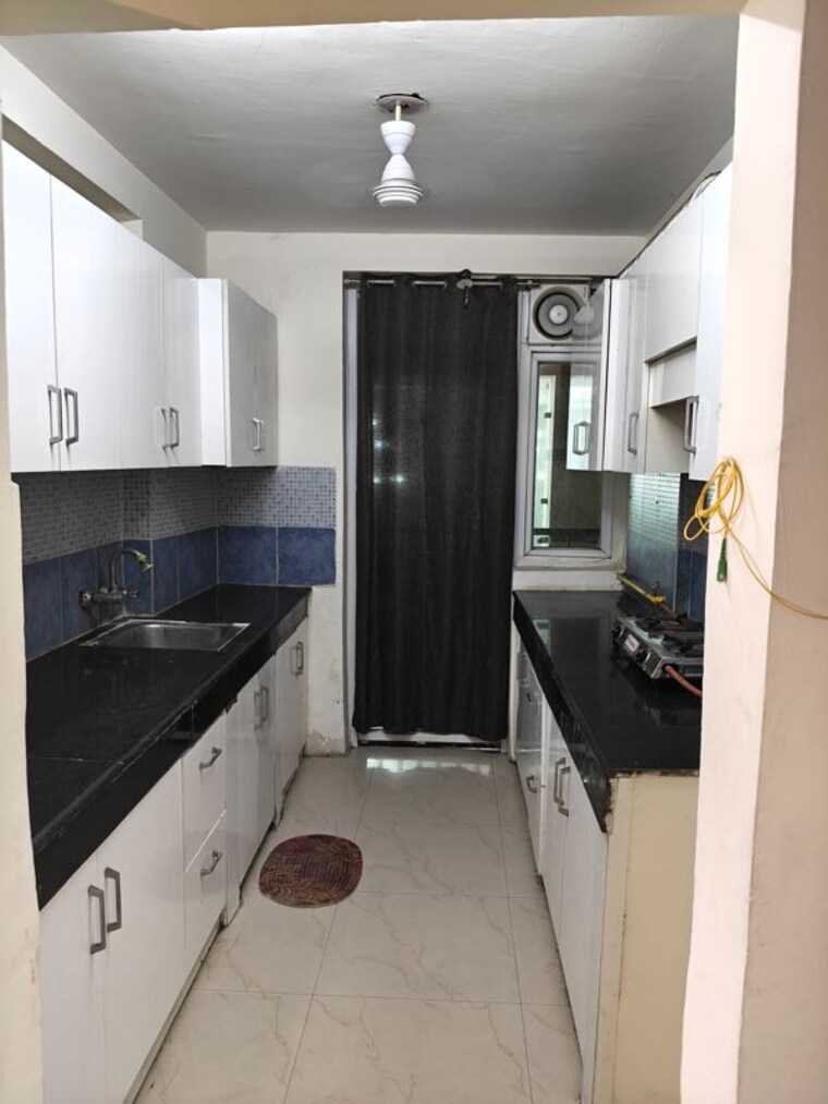 Kitchen, sikka-karmic-greens 2.5 Bedroom 1210 Sq.Ft. Apartment In Sector 78 Noida 10618761