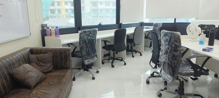 Team Area, the-crescent-business-park Commercial Office Space 940 Sq.Ft. In Sakinaka Mumbai 10618772