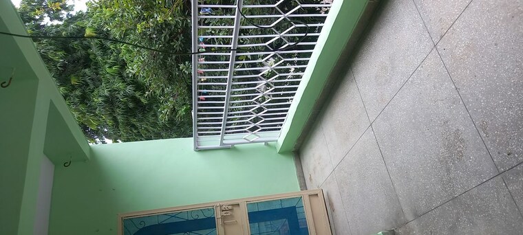 Balcony, ip extension 2 Bedroom 950 Sq.Ft. Apartment In Ip Extension Delhi 10618786