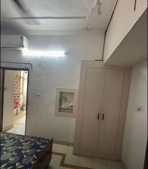 Bathroom in 1 BHK Builder Floor at Sector 41 – for Rent