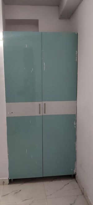 Furnished Amenities in 1 BHK Builder Floor at MSP Arihant Apartments, Sector 73 – for Rent